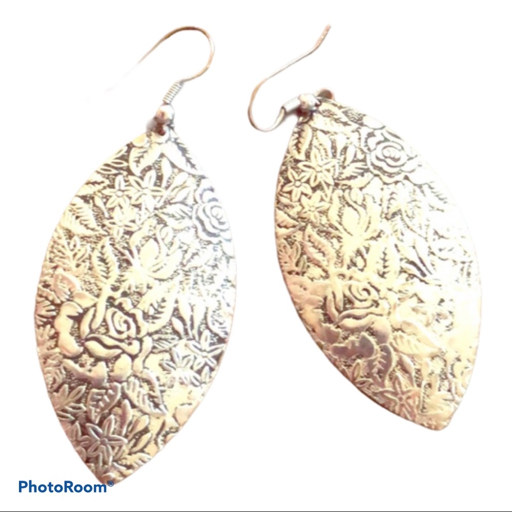 Vtg Whimsigoth Boho Dangle‎ Stampped Earrings
